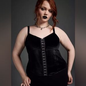 NWT Torrid Nightfall Velvet Hook & Eye Cami in "Deep Black" - 1X